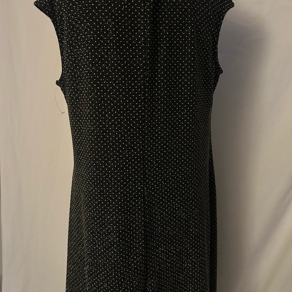 Elegant Black Polka Dot Dress - Picture 2 of 6